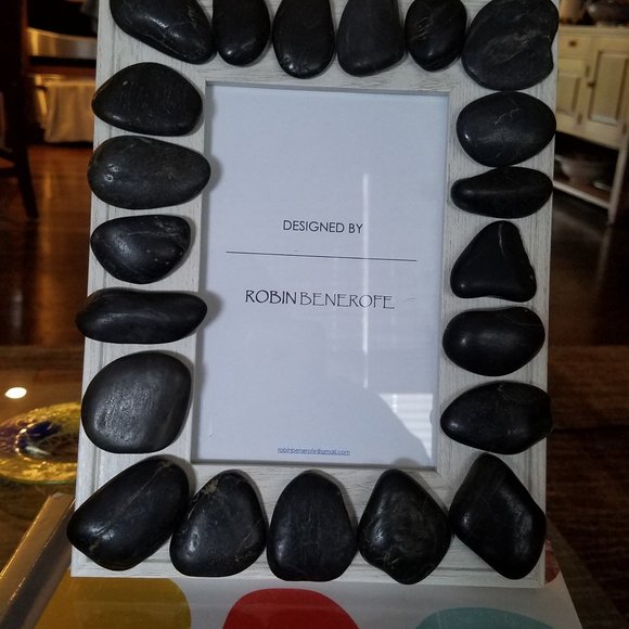 Picture Frame - Unique Hand-Crafted with Rocks - Picture 4 of 6